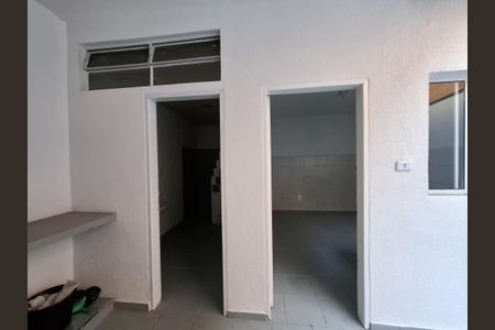 Casa à venda com 70m², 2 quartos e 1 vaga