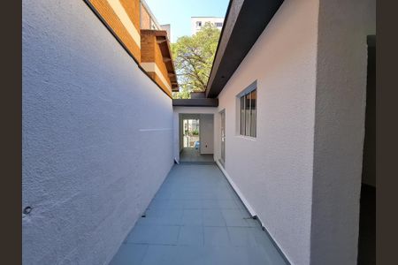 Casa à venda com 70m², 2 quartos e 1 vaga