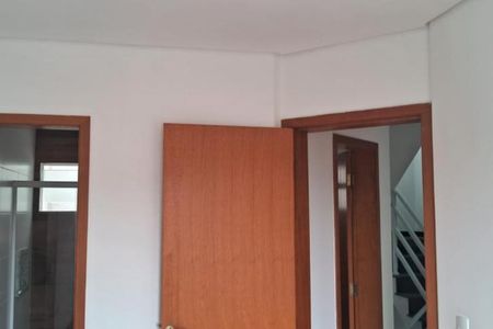Casa à venda com 2 quartos, 90m² em Parque das Nações, Santo André