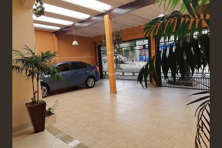 Casa à venda com 2 quartos, 257m² em Vila Lutécia, Santo André