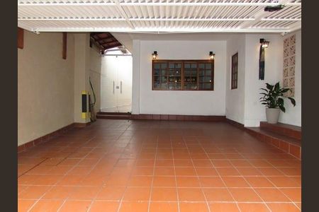 Casa à venda com 180m², 4 quartos e 2 vagas