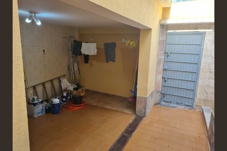 Casa à venda com 157m², 2 quartos e 2 vagas
