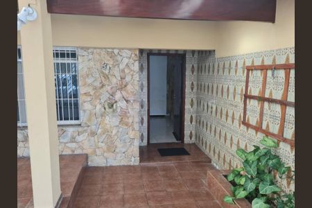 Casa à venda com 157m², 2 quartos e 2 vagas