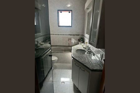 Casa à venda com 198m², 3 quartos e 3 vagas