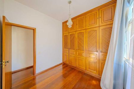 Apartamento à venda com 105m², 4 quartos e 1 vaga