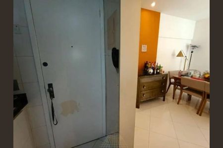 Apartamento à venda com 78m², 2 quartos e 1 vaga