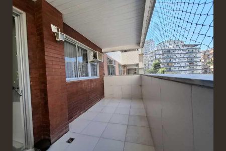 Apartamento à venda com 67m², 2 quartos e 1 vaga