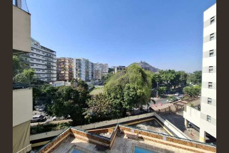 Apartamento à venda com 67m², 2 quartos e 1 vaga