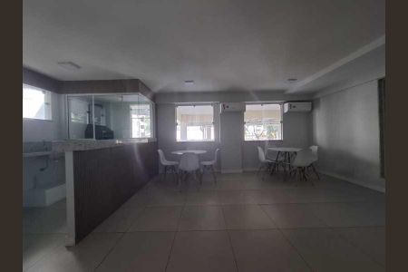 Apartamento à venda com 67m², 2 quartos e 1 vaga