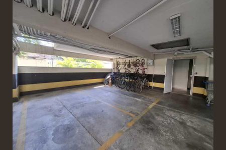 Apartamento à venda com 67m², 2 quartos e 1 vaga