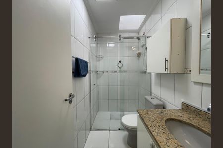 Casa de condomínio à venda com 170m², 3 quartos e 2 vagas Casa de condomínio à venda com 170m², 3 quartos e 2 vagasBanheiro da Suíte