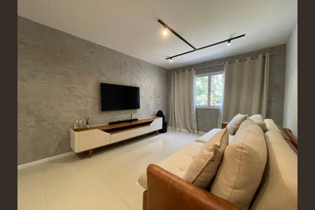 Sala de casa de condomínio à venda com 3 quartos, 170m² em Vila Antonio, São Paulo