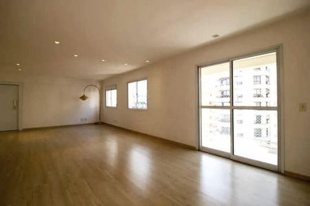 Apartamento à venda com 3 quartos, 213m² em Moema, São Paulo