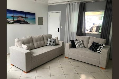 Casa à venda com 3 quartos, 105m² em Vila Lucinda, Santo André