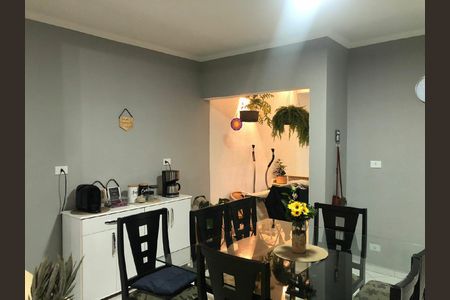 Casa à venda com 3 quartos, 105m² em Vila Lucinda, Santo André