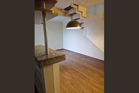 Apartamento à venda com 1 quarto, 66m² em Cambuí, Campinas