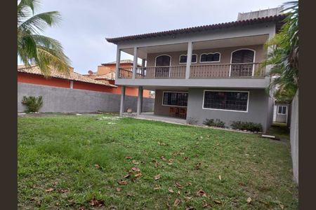 Casa à venda com 442m², 4 quartos e 2 vagas