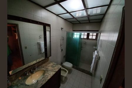 Casa à venda com 442m², 4 quartos e 2 vagas