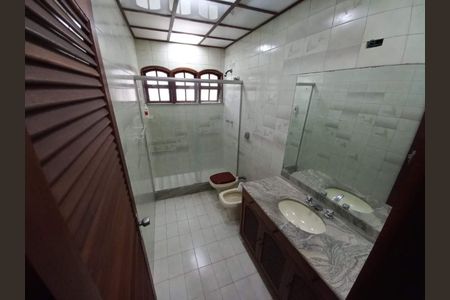 Casa à venda com 442m², 4 quartos e 2 vagas