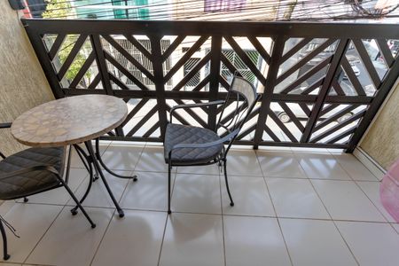 Casa à venda com 204m², 3 quartos e 2 vagas Casa à venda com 204m², 3 quartos e 2 vagasVaranda da suíte