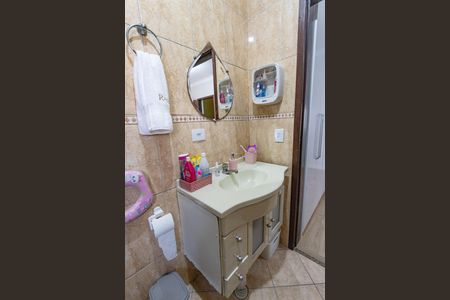 Casa à venda com 204m², 3 quartos e 2 vagas Casa à venda com 204m², 3 quartos e 2 vagasBanheiro da suíte