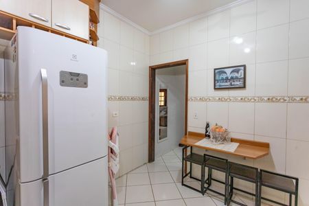 Casa à venda com 204m², 3 quartos e 2 vagas Casa à venda com 204m², 3 quartos e 2 vagasCozinha