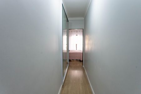 Casa à venda com 204m², 3 quartos e 2 vagas Casa à venda com 204m², 3 quartos e 2 vagasCorredor