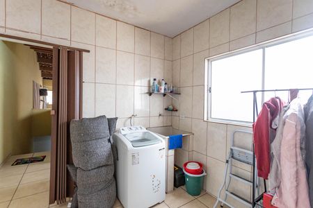 Casa à venda com 204m², 3 quartos e 2 vagas Casa à venda com 204m², 3 quartos e 2 vagasLavanderia