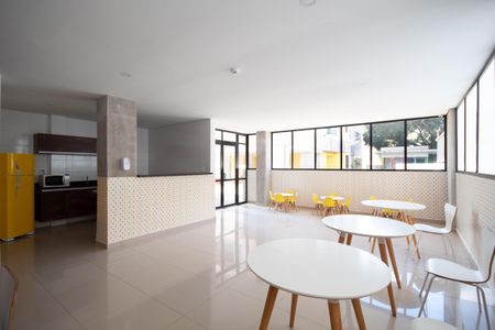 Apartamento à venda com 63m², 3 quartos e 2 vagas Apartamento à venda com 63m², 3 quartos e 2 vagasÁrea comum - Salão de festas