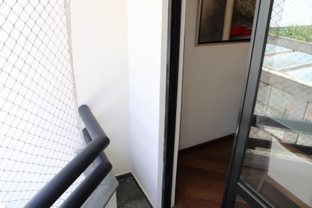 Sacada de apartamento para alugar com 3 quartos, 86m² em Jardim Analia Franco, São Paulo