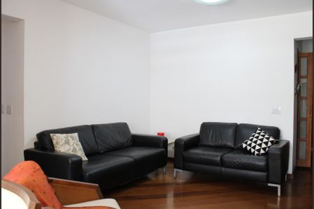 Sala de apartamento para alugar com 3 quartos, 86m² em Jardim Analia Franco, São Paulo