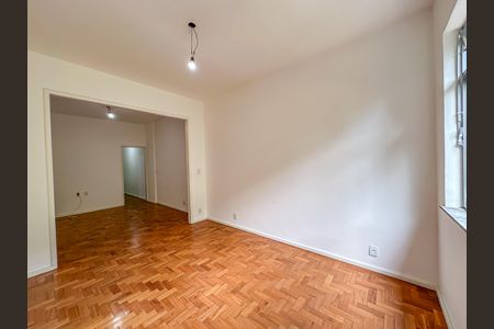 Apartamento à venda com 36m², 1 quarto e sem vagaSala/Quarto
