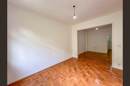 Apartamento à venda com 36m², 1 quarto e sem vagaSala/Quarto