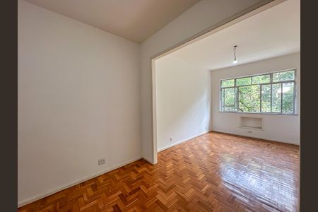 Apartamento à venda com 36m², 1 quarto e sem vagaSala/Quarto