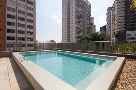 Studio à venda com 25m², 1 quarto e sem vaga Studio à venda com 25m², 1 quarto e sem vagaÁrea Comum - Piscina