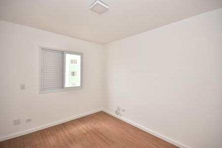 Apartamento à venda com 115m², 3 quartos e 1 vagaQuarto 2