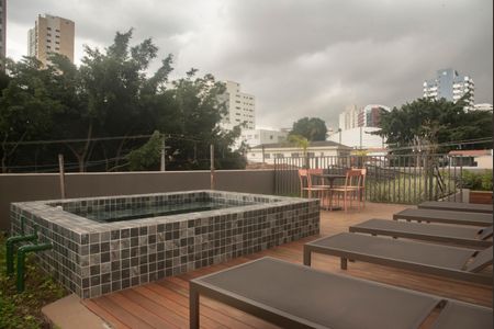 Studio à venda com 24m², 1 quarto e sem vagaÁrea comum - Piscina
