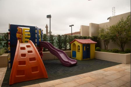 Apartamento à venda com 113m², 2 quartos e 3 vagasÁrea comum - Playground