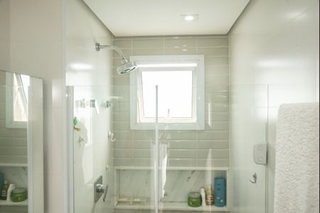 Apartamento à venda com 113m², 2 quartos e 3 vagasBanheiro da Suíte 1