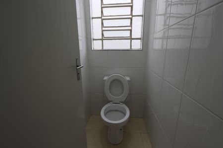 Casa para alugar com 180m², 3 quartos e 2 vagasBanheiro Social 1