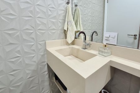 Apartamento à venda com 60m², 2 quartos e 1 vaga Apartamento à venda com 60m², 2 quartos e 1 vagaBanheiro Social