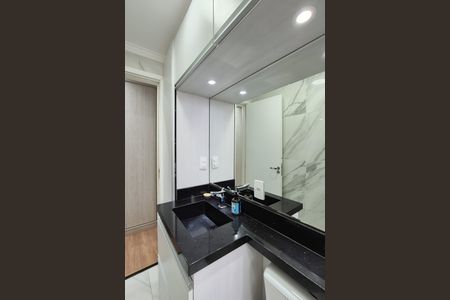 Apartamento à venda com 60m², 2 quartos e 1 vaga Apartamento à venda com 60m², 2 quartos e 1 vagaBanheiro da Suíte