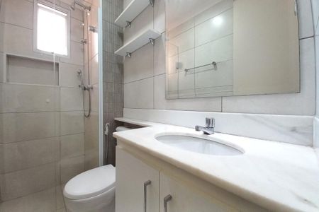 Apartamento à venda com 64m², 2 quartos e 1 vaga Apartamento à venda com 64m², 2 quartos e 1 vagaBanheiro
