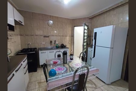 Casa à venda com 164m², 4 quartos e 2 vagas
