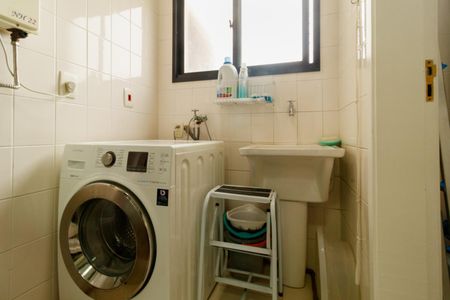 Apartamento à venda com 68m², 3 quartos e 2 vagas Apartamento à venda com 68m², 3 quartos e 2 vagasÁrea de Serviço