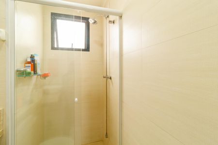 Apartamento à venda com 68m², 3 quartos e 2 vagas Apartamento à venda com 68m², 3 quartos e 2 vagasBanheiro da Suíte
