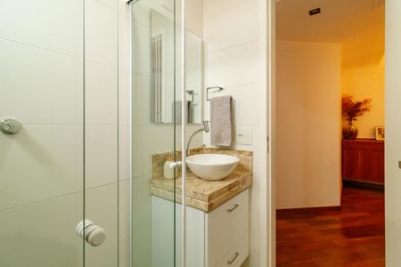 Apartamento à venda com 68m², 3 quartos e 2 vagas Apartamento à venda com 68m², 3 quartos e 2 vagasBanheiro