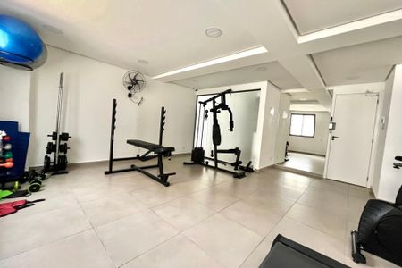 Apartamento à venda com 40m², 2 quartos e 1 vaga Apartamento à venda com 40m², 2 quartos e 1 vagaÁrea comum - Academia