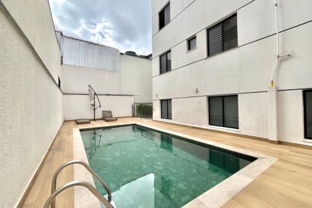 Apartamento à venda com 40m², 2 quartos e 1 vaga Apartamento à venda com 40m², 2 quartos e 1 vagaÁrea comum - Piscina