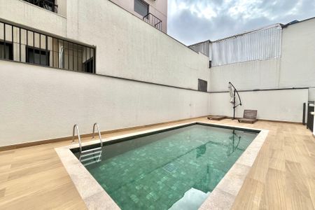 Apartamento à venda com 40m², 2 quartos e 1 vaga Apartamento à venda com 40m², 2 quartos e 1 vagaÁrea comum - Piscina